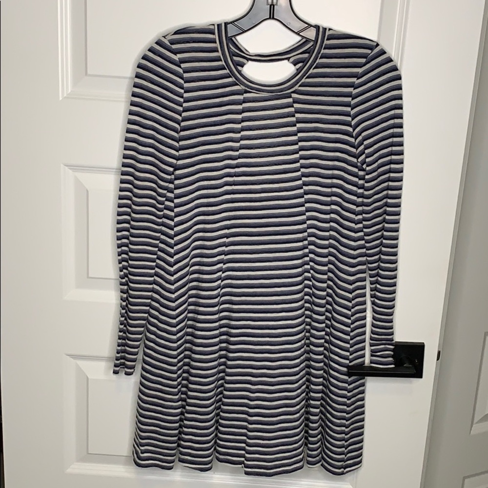 BCBG long sleeve cotton dress